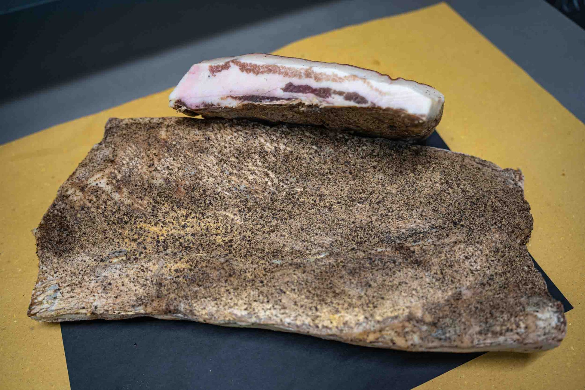 Pancetta tesa stagionata a trancio sottovuoto — Lu Pizzicarolo, Papigno