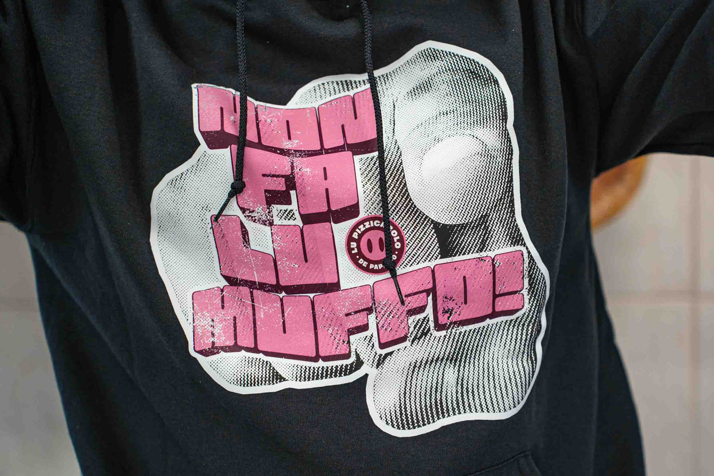 T-shirt Non fa lu Muffo nera — merchandise Lu Pizzicarolo